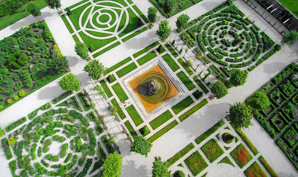 vue aérienne des jardins de Bournazel