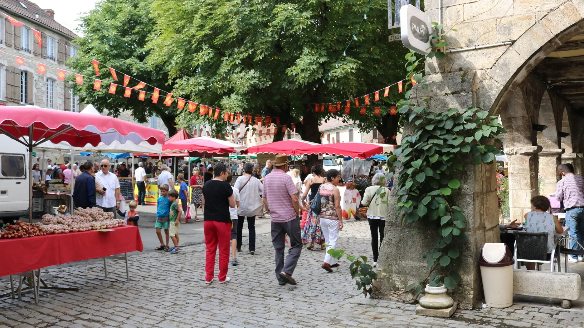 Marché de Villeneuve